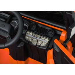 Pojazd Land Rover Defender 110 SVX Concept Pomarańczowy